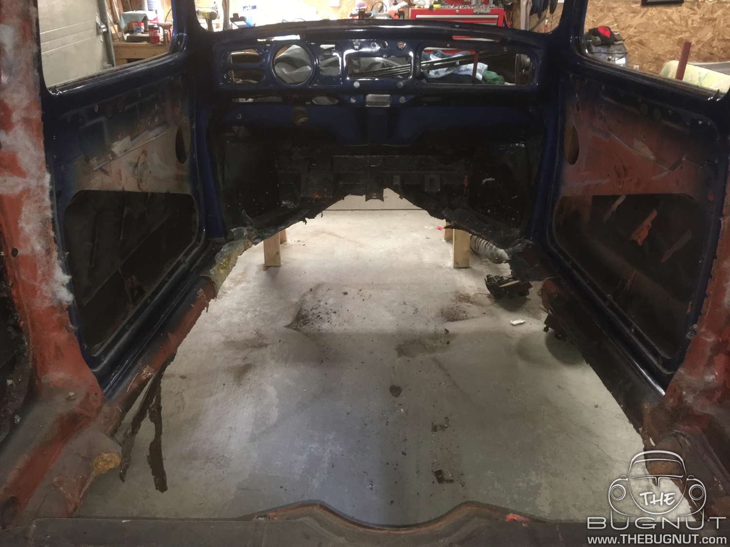 Securing the Body Off a 1971 VW Super Beetle